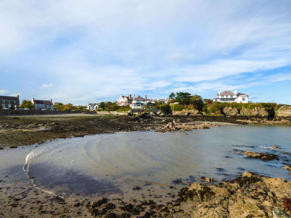 Angorfa Villa Cemaes Bay Buitenkant foto