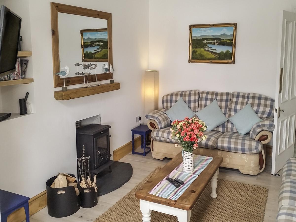 Angorfa Villa Cemaes Bay Buitenkant foto