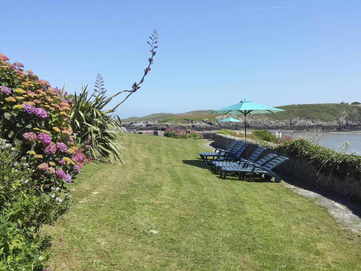 Angorfa Villa Cemaes Bay Buitenkant foto